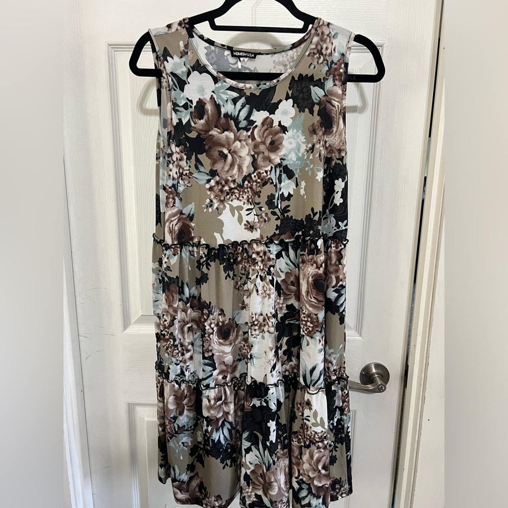 Heimish USA Dress. Tag is missing but fits like a large